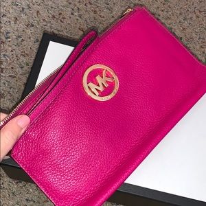 Michael Kors Clutch